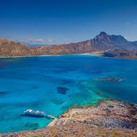 Слияние трёх морей: остров Грамвуса и бухта Балос