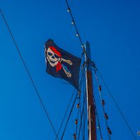 Пиратский корабль, следующий на остров Куфониси, Крит, Греция